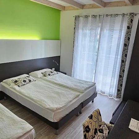 Ecohotel Primavera 3* ריבה דל גארדה