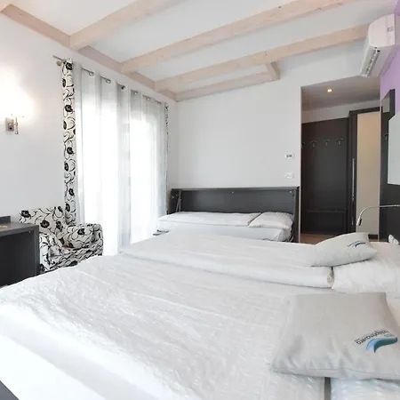 Ecohotel Primavera מלון ריבה דל גארדה