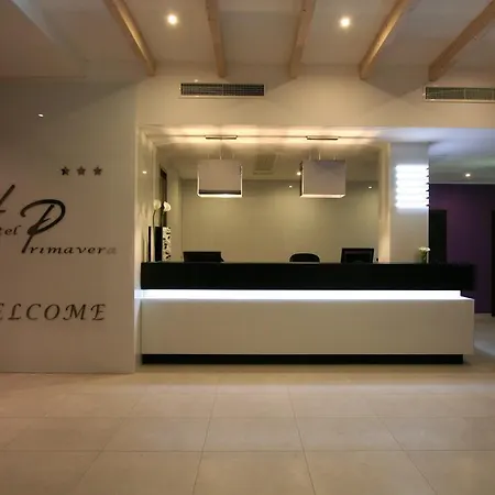 Ecohotel Primavera מלון