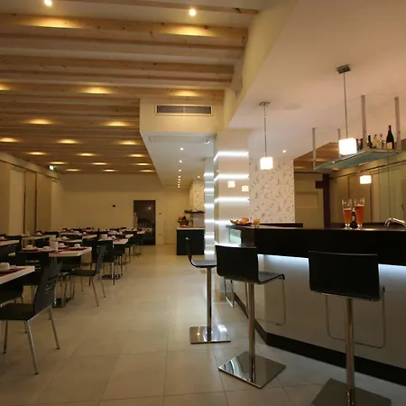 Ecohotel Primavera 3* ריבה דל גארדה